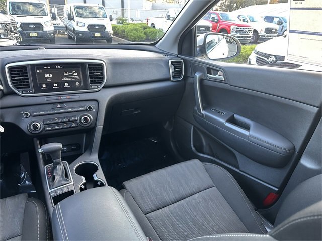 Used 2020 Kia Sportage LX image 18