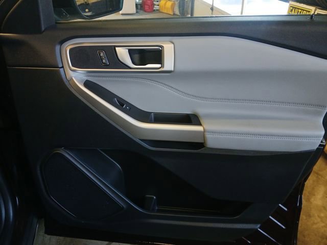 Certified 2023 Ford Explorer XLT w/ Equipment Group 202A image 63