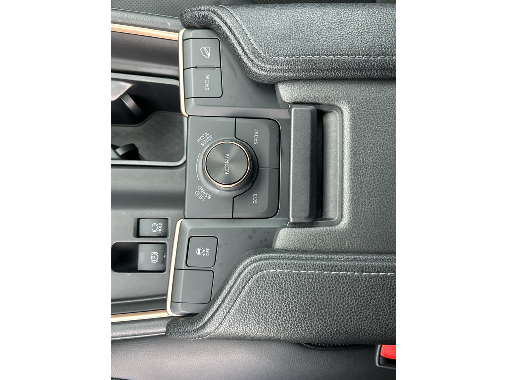 Used 2025 Toyota Grand Highlander AWD Hybrid image 19