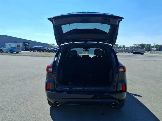 Certified 2023 Ford Escape ST-Line w/ Tech Pack #1 image 28