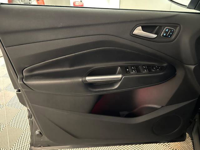 Certified 2019 Ford Escape Titanium FWD image 16