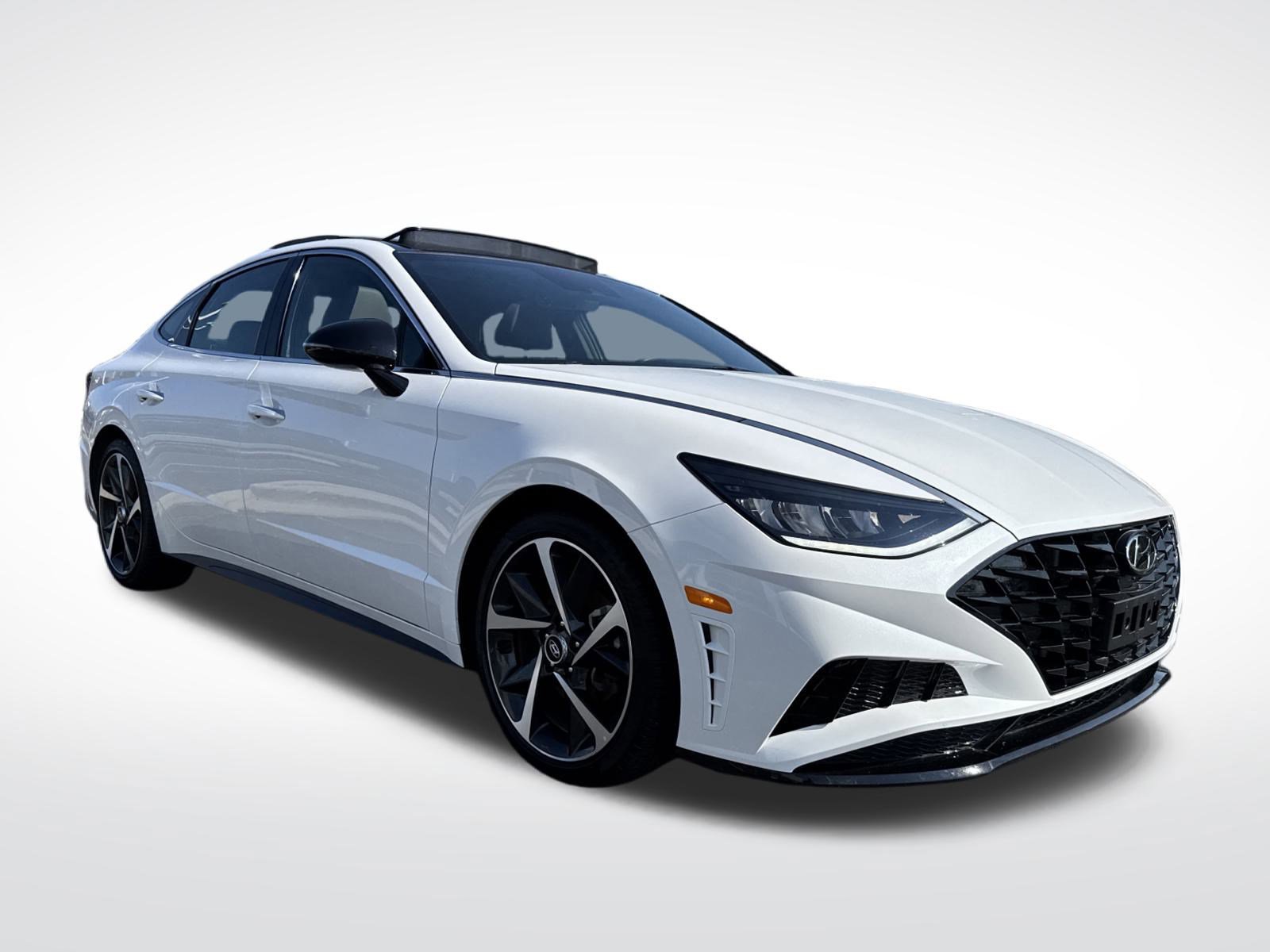 Used 2023 Hyundai Sonata SEL Plus w/ Cargo Package image 2