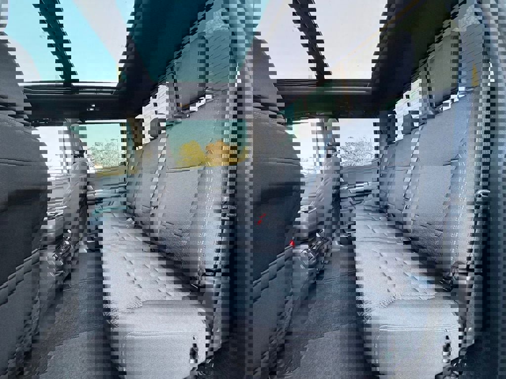 Certified 2022 Ford F150 Lariat w/ Equipment Group 502A High image 29