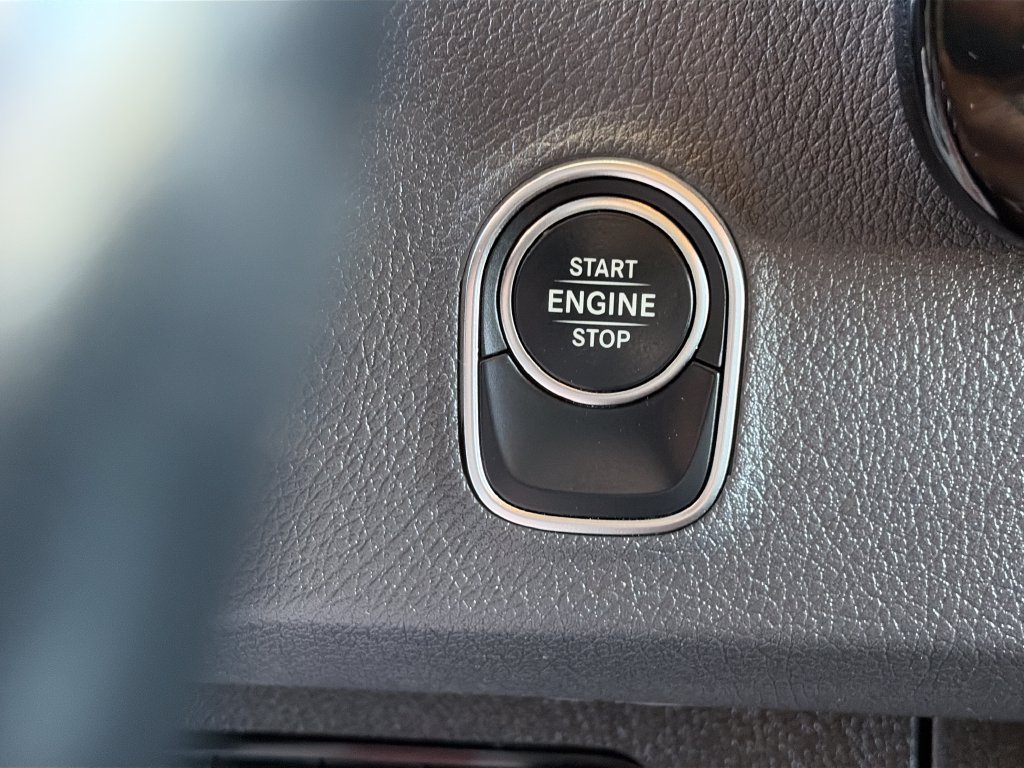 Used 2024 Mercedes-Benz Sprinter 3500 image 21