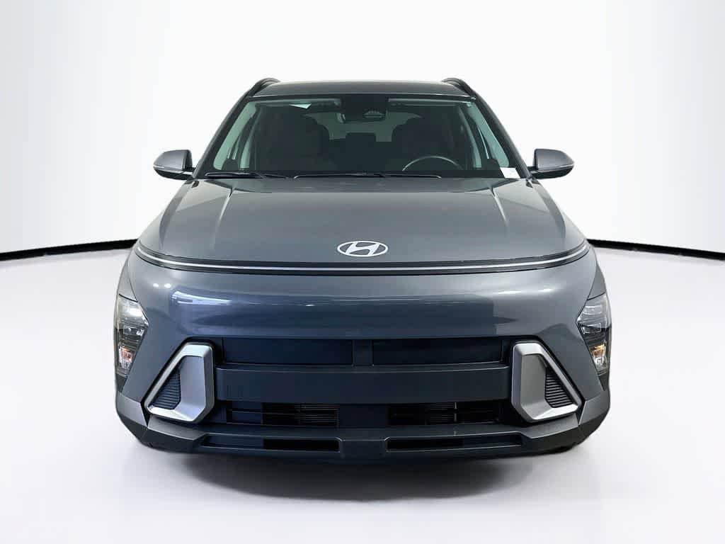 Used 2025 Hyundai Kona SEL FWD image 6