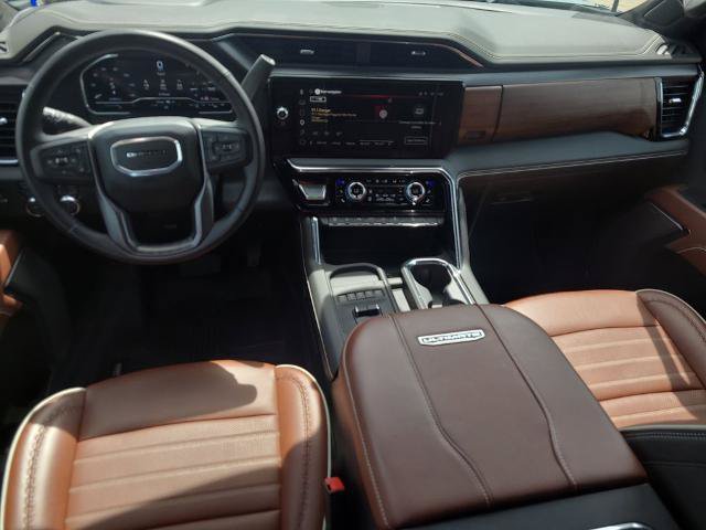 Used 2025 GMC Sierra 2500 Denali Ultimate AWD/4WD image 18