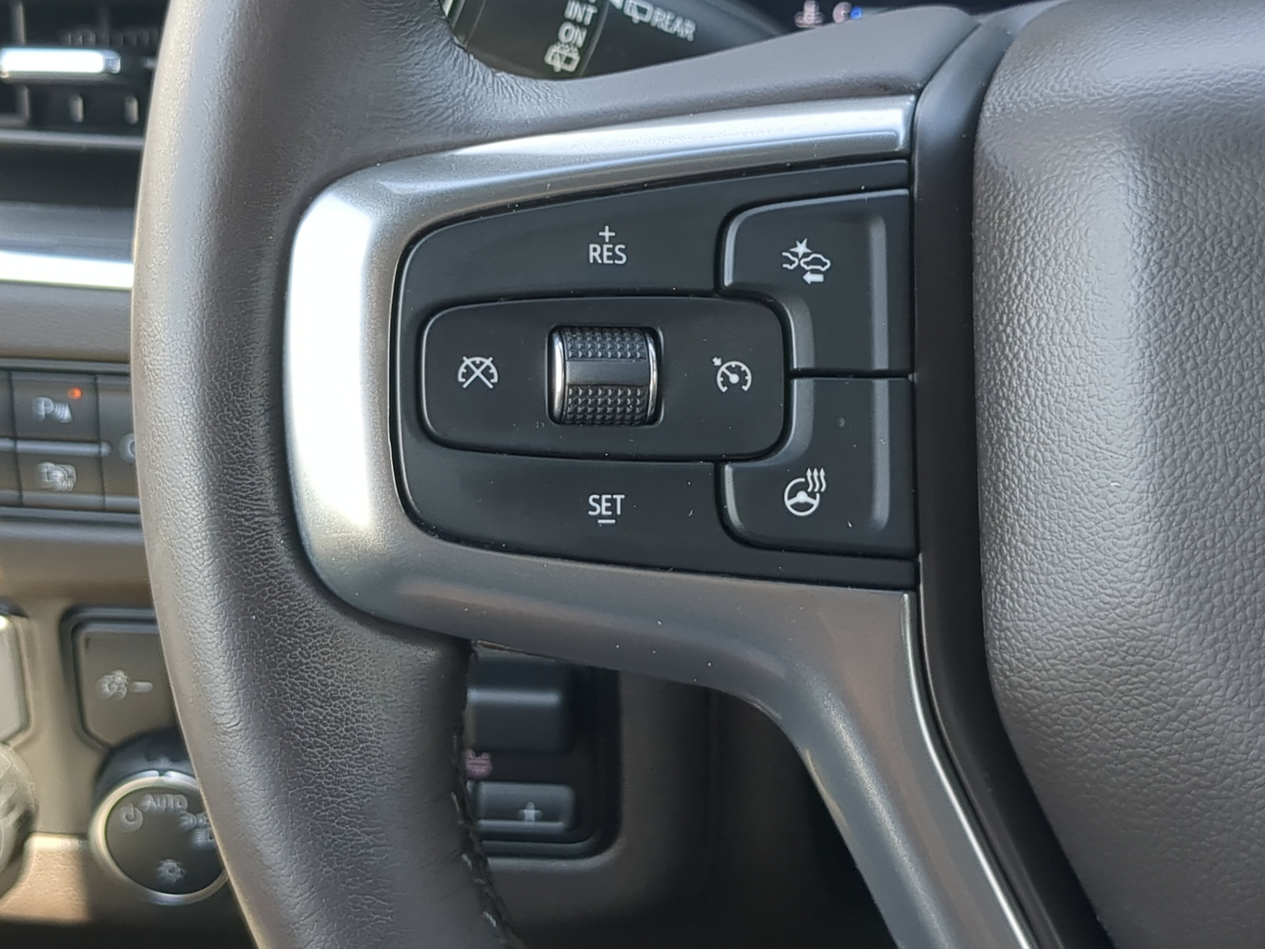 Used 2022 Chevrolet Tahoe LT w/ LT Signature Package RWD image 24