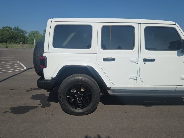 Used 2022 Jeep Wrangler Unlimited Sahara AWD/4WD image 8