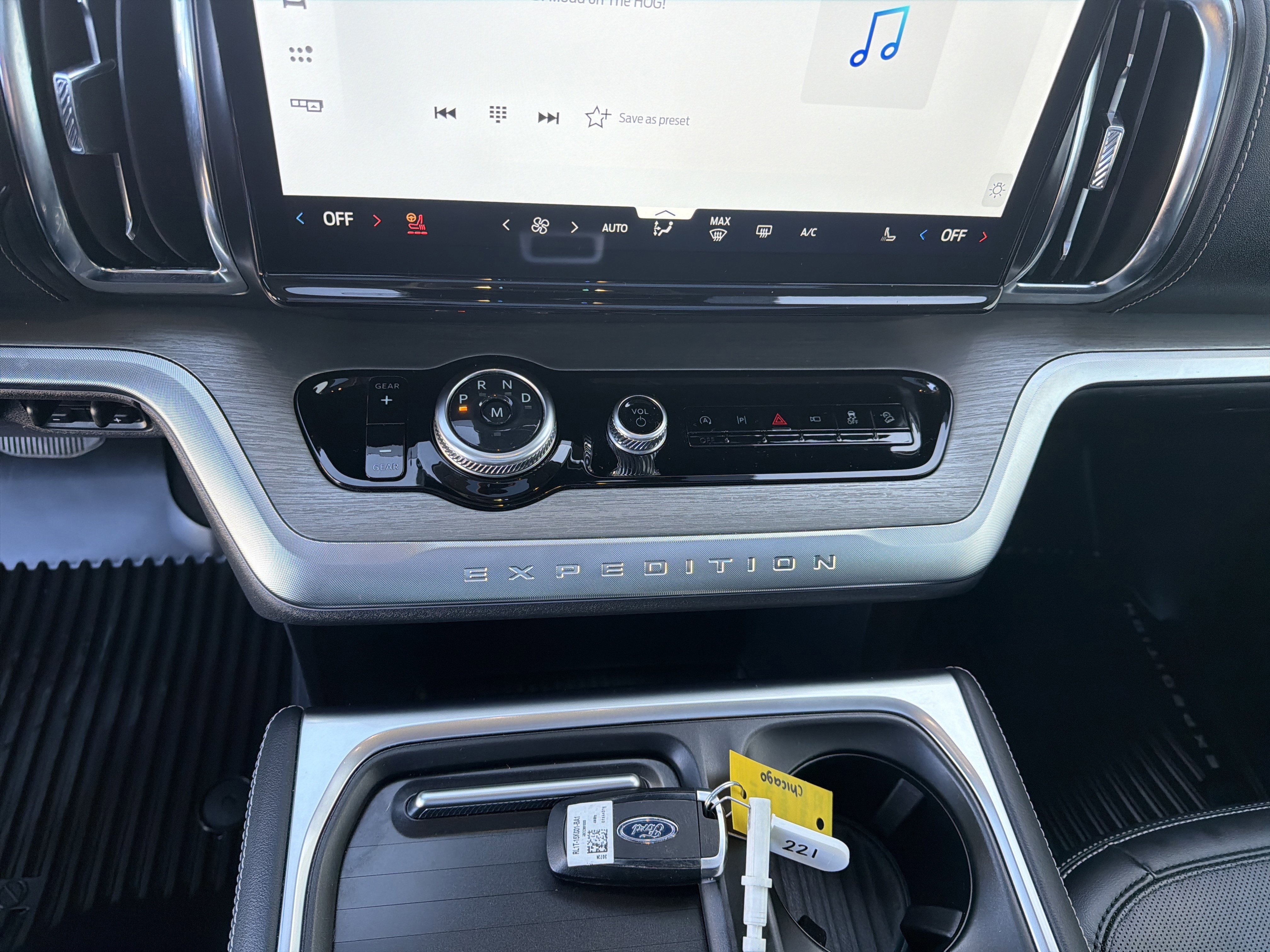 Certified 2025 Ford Expedition Platinum image 48