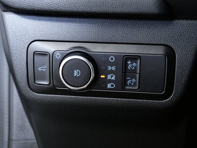 Certified 2025 Ford Escape Platinum AWD/4WD image 26