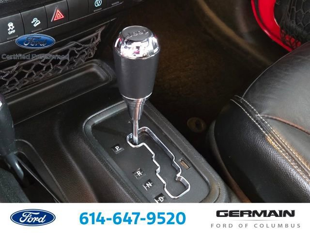 Used 2017 Jeep Wrangler Unlimited Rubicon w/ Connectivity Group AWD/4WD image 28