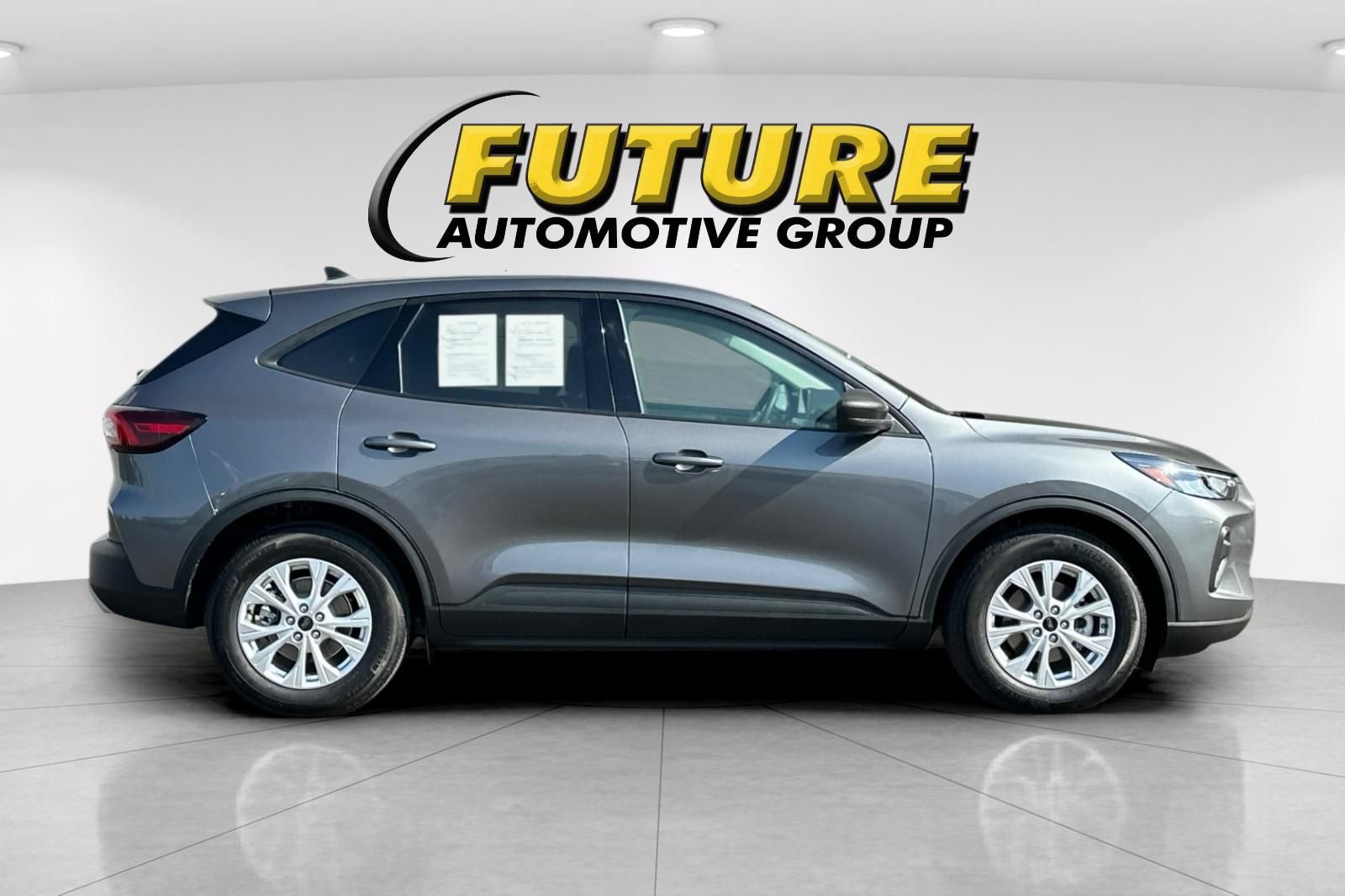 Certified 2025 Ford Escape Active FWD image 2
