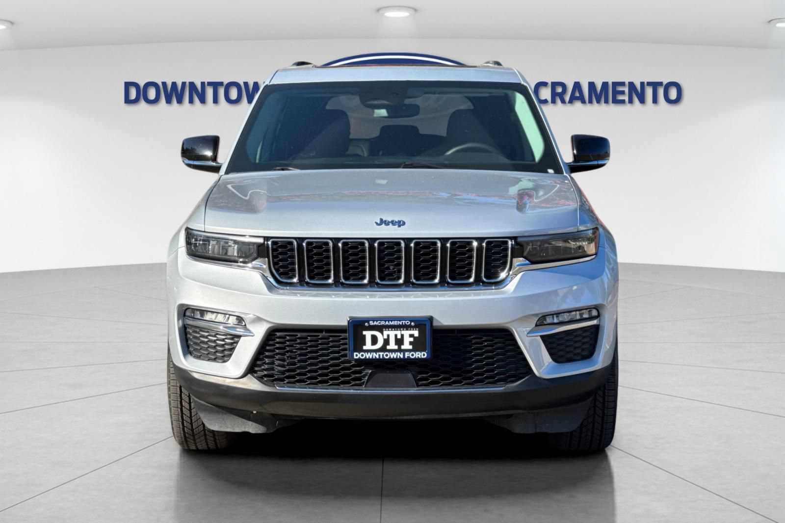 Used 2024 Jeep Grand Cherokee Limited 4xe AWD/4WD image 12