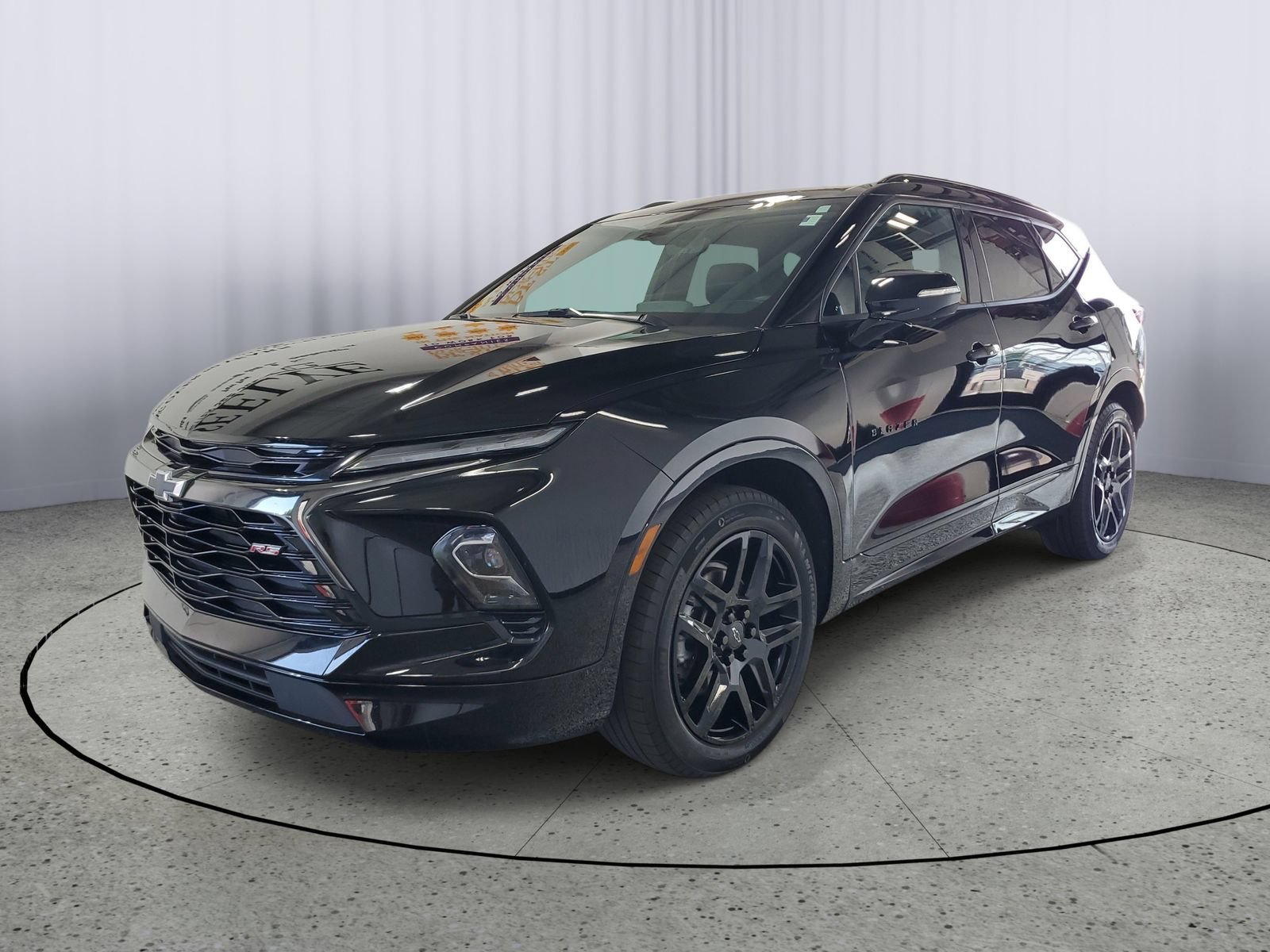 Used 2025 Chevrolet Blazer RS w/ Driver Confidence II Package AWD/4WD image 2