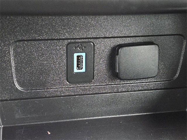 Certified 2018 Ford Escape SE w/ SE Sync 3 Package image 6