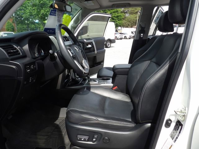 Used 2022 Toyota 4Runner Limited AWD/4WD image 26