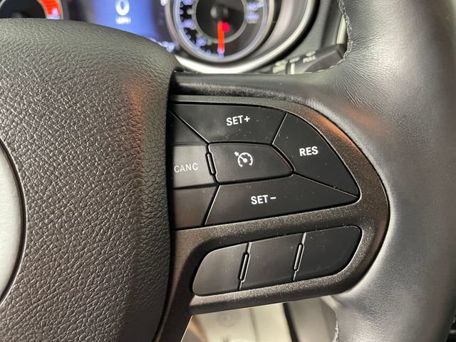 Used 2019 Jeep Cherokee Trailhawk w/ Cold Weather Group AWD/4WD image 12