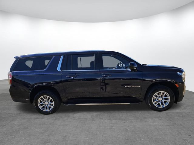 Used 2024 Chevrolet Suburban LT image 5