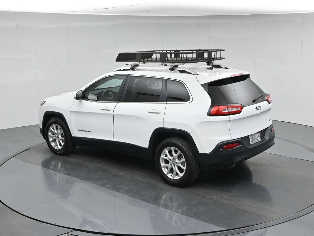 Used 2017 Jeep Cherokee Latitude FWD image 44