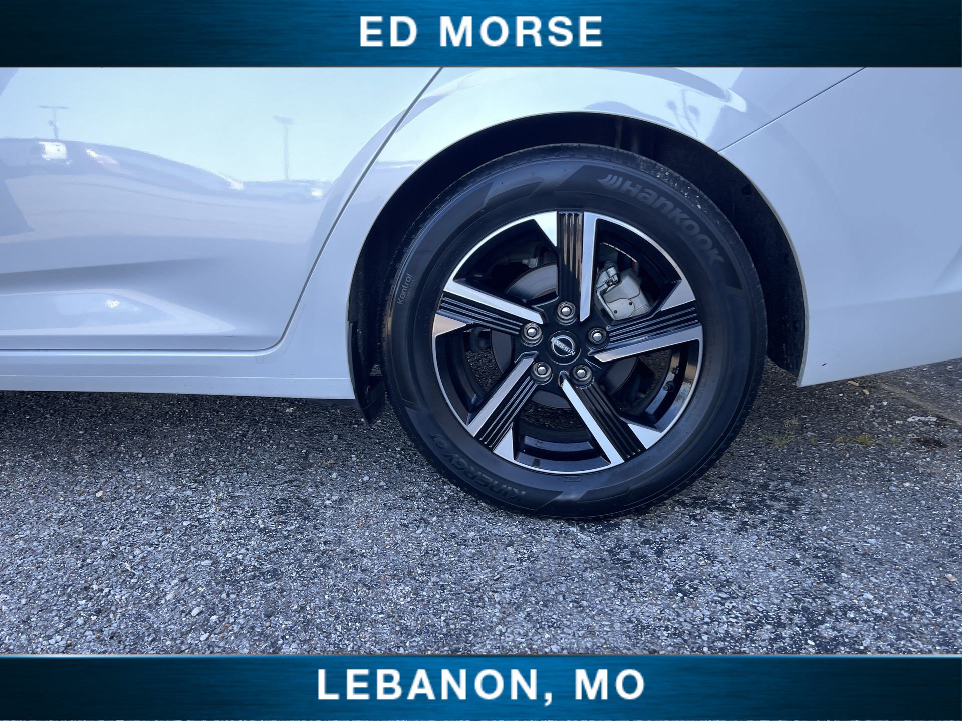 Used 2025 Nissan Sentra SV FWD image 30