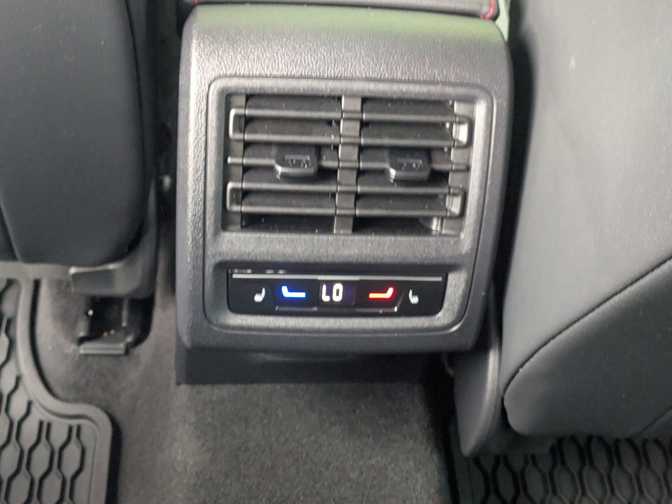 Used 2024 Volkswagen GTI Autobahn FWD image 30