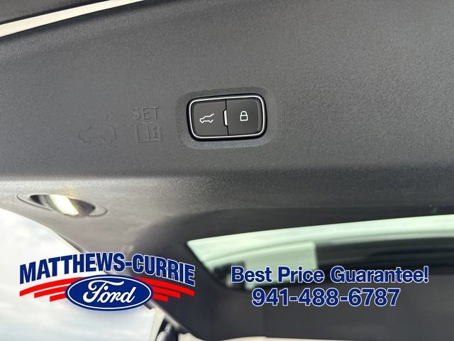 Certified 2025 Ford Expedition Active AWD/4WD image 15
