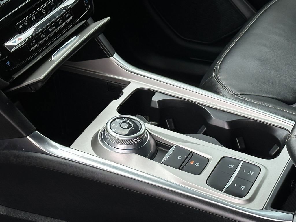 Certified 2022 Ford Explorer Limited w/ Limited Technology Package image 18