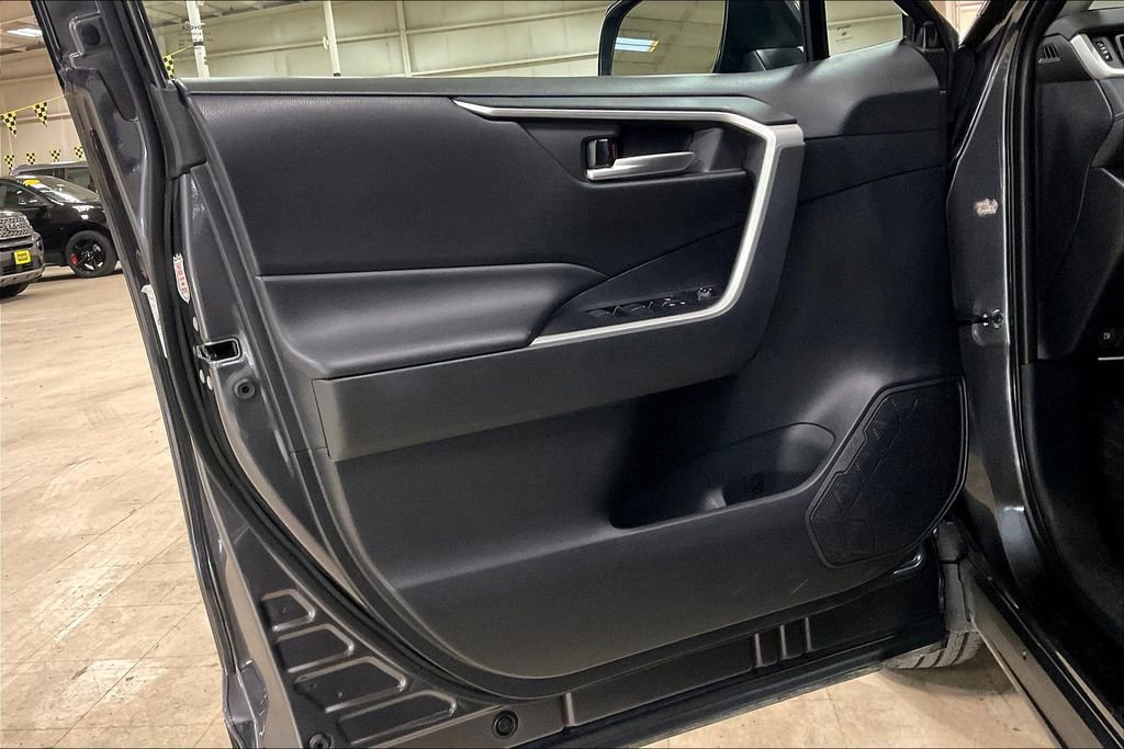Used 2024 Toyota RAV4 XLE image 21