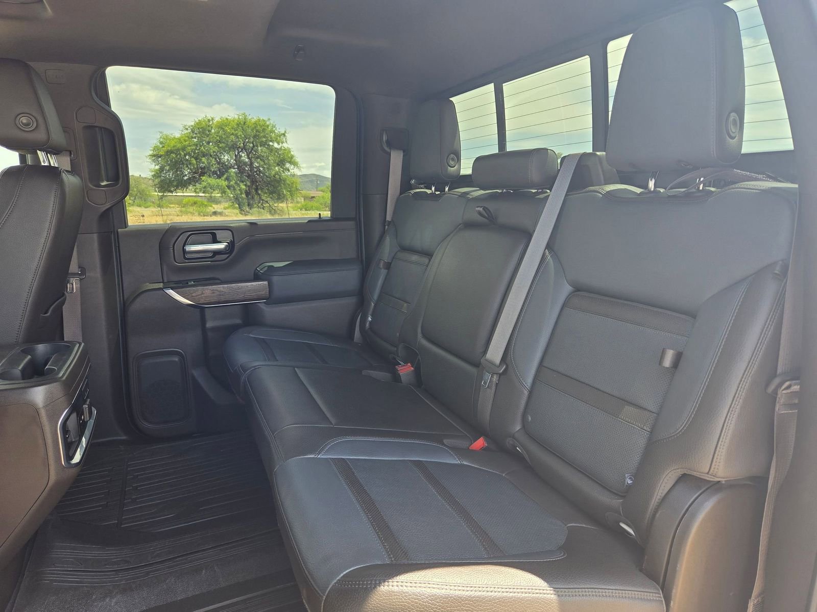 Used 2020 GMC Sierra 2500 Denali w/ Denali Ultimate Package AWD/4WD image 25