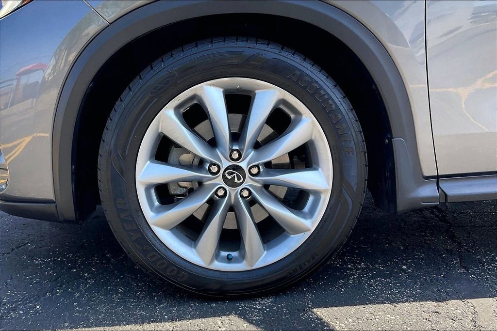 Used 2021 INFINITI QX50 Luxe w/ Cargo Package AWD/4WD image 8