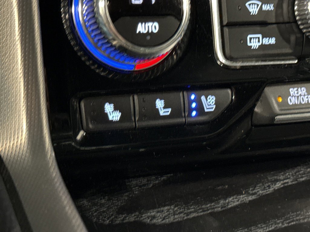 Used 2021 GMC Yukon XL Denali w/ Denali Ultimate Package image 28