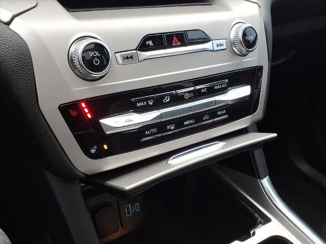 Certified 2023 Ford Explorer XLT w/ Equipment Group 202A AWD/4WD image 18