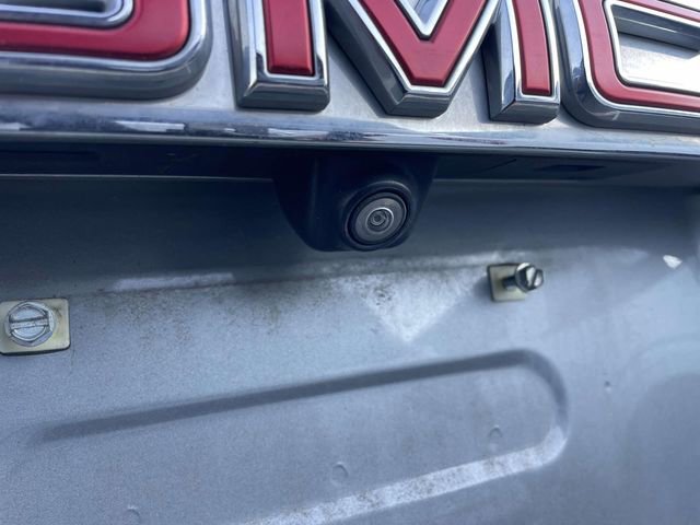 Used 2023 GMC Acadia SLE w/ Driver Convenience Package image 5