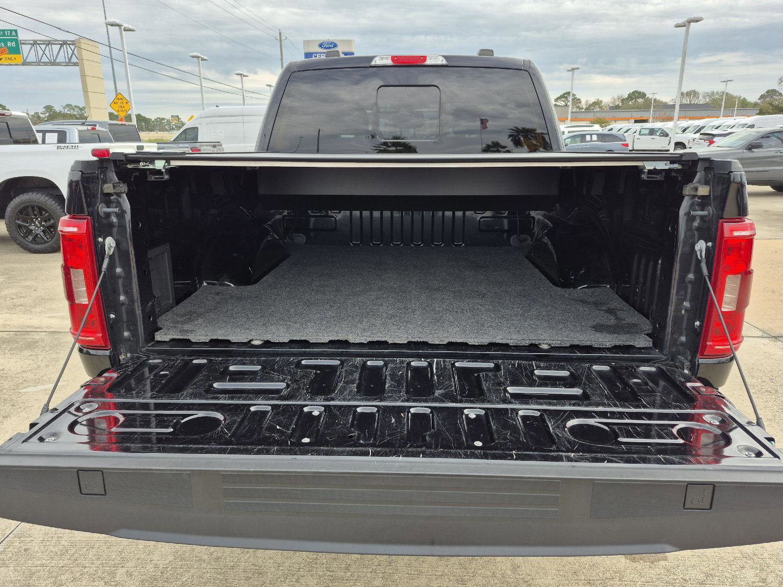 Certified 2022 Ford F150 XLT w/ Equipment Group 302A High image 31