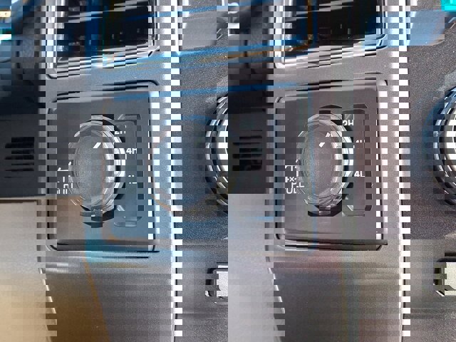 Certified 2018 Ford F150 XLT w/ Equipment Group 302A Luxury image 26