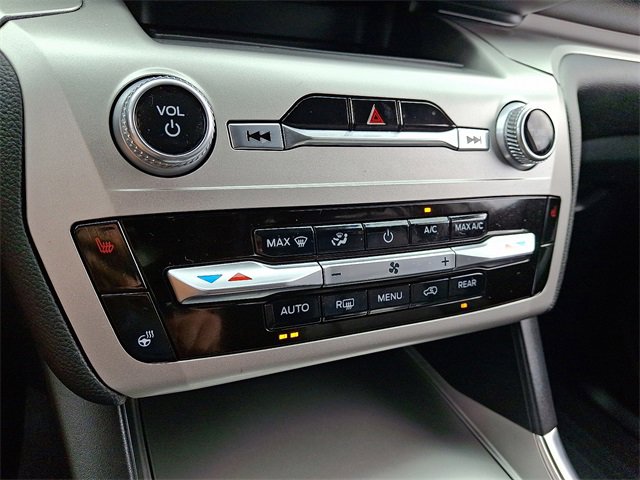 Certified 2022 Ford Explorer XLT w/ Equipment Group 202A image 16