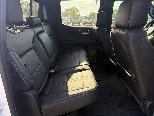 Used 2024 Chevrolet Silverado 1500 High Country w/ High Country Premium Package AWD/4WD image 30