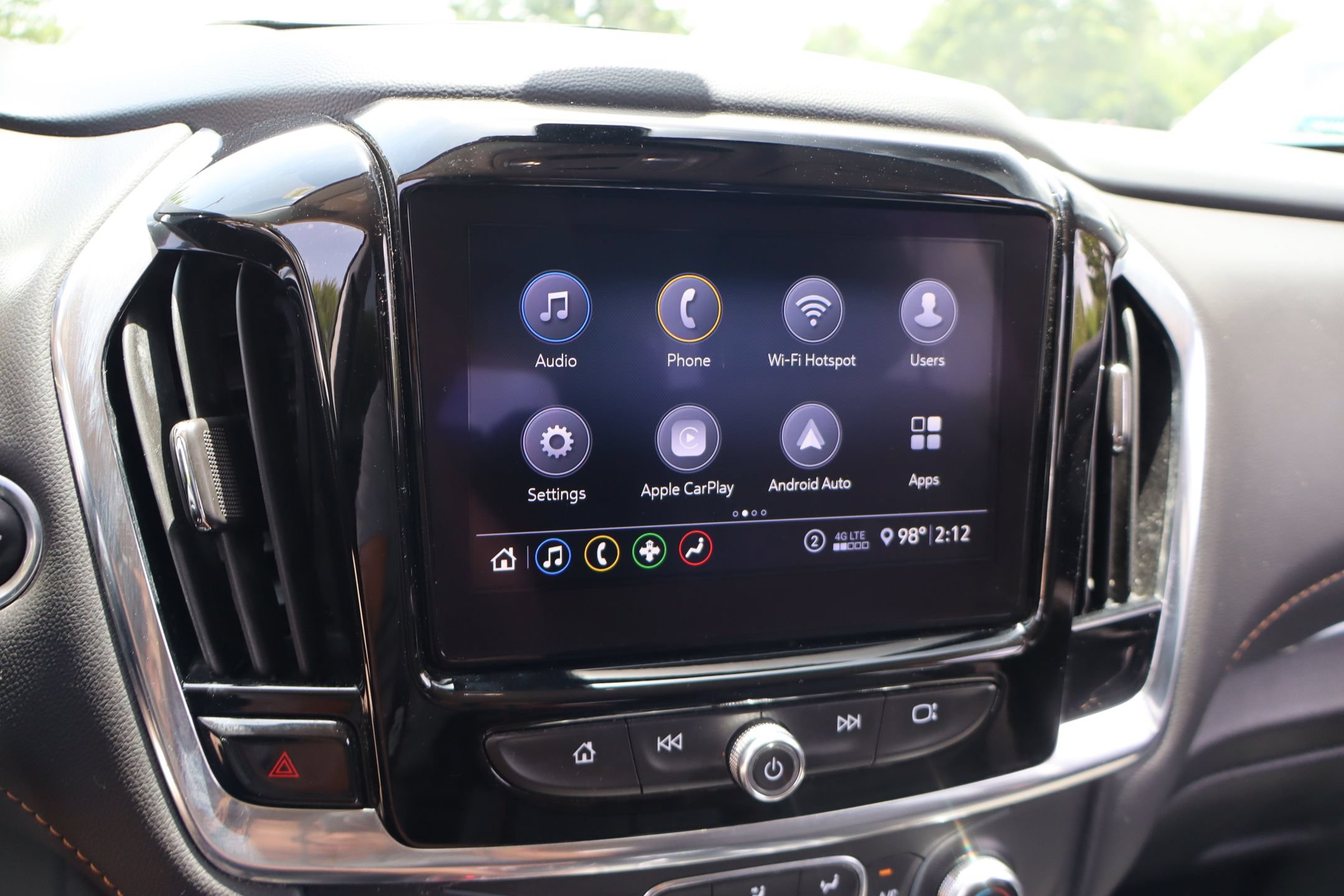 Used 2020 Chevrolet Traverse LT FWD image 21