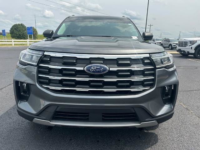 Certified 2025 Ford Explorer Active w/ Active Comfort Package RWD image 3