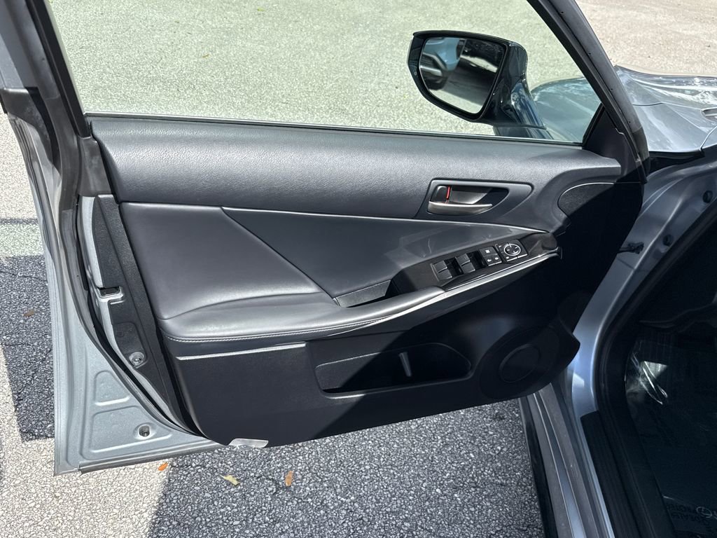 Used 2024 Lexus IS 350 F Sport image 13