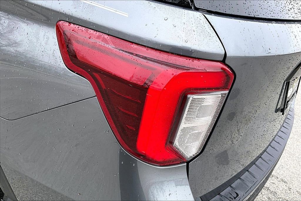 Certified 2024 Ford Explorer ST w/ Equipment Group 401A image 30