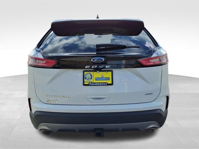 Certified 2022 Ford Edge Titanium w/ Equipment Group 301A image 5