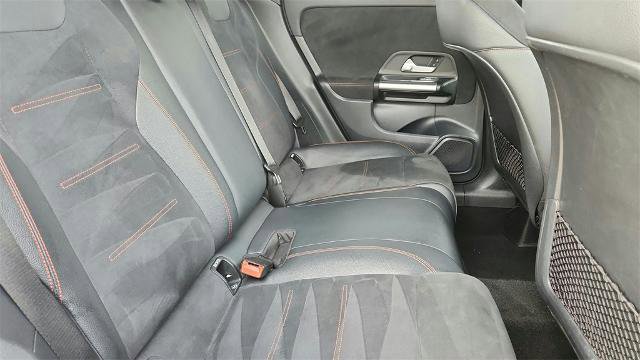Used 2023 Mercedes-Benz GLA 250 image 34