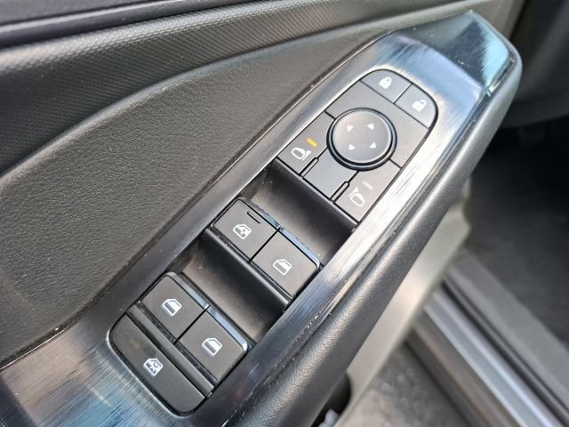 Used 2024 Nissan Rogue S FWD image 12