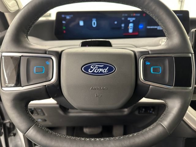 Certified 2025 Ford Expedition Active image 29