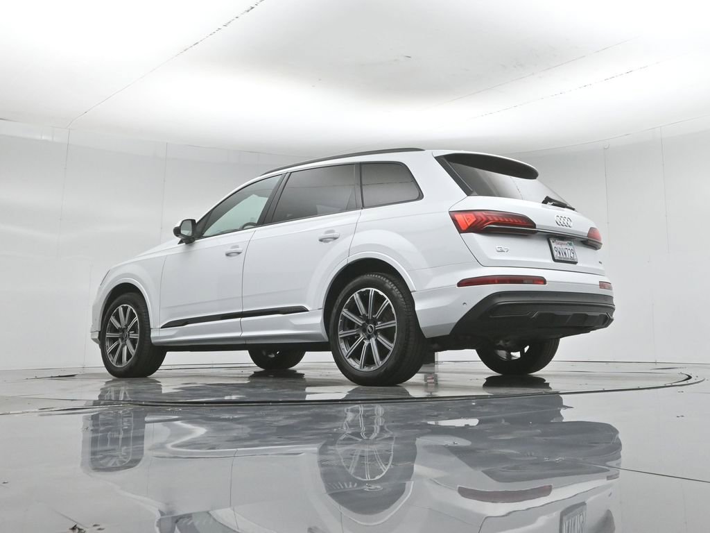Used 2022 Audi Q7 2.0T Premium Plus w/ Premium Plus Package AWD/4WD image 4