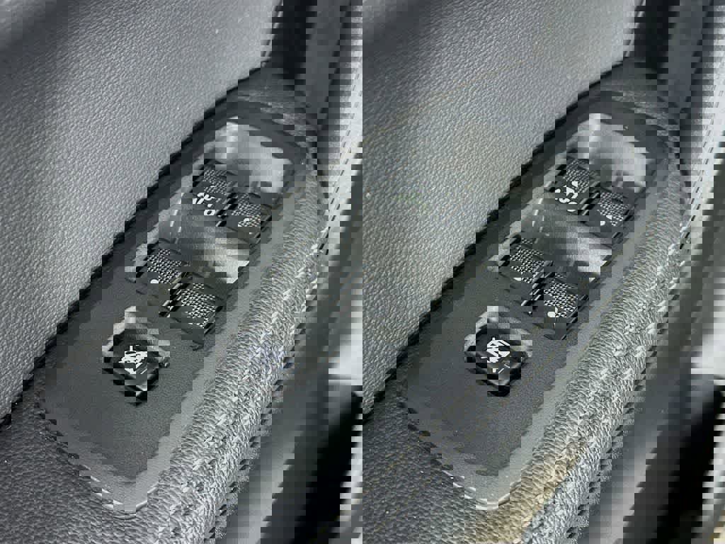 Certified 2022 Ford Ranger Lariat w/ Tremor Off-Road Package image 28