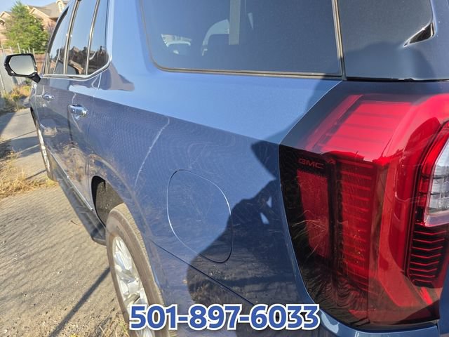 Used 2026 GMC Yukon Denali AWD/4WD image 8
