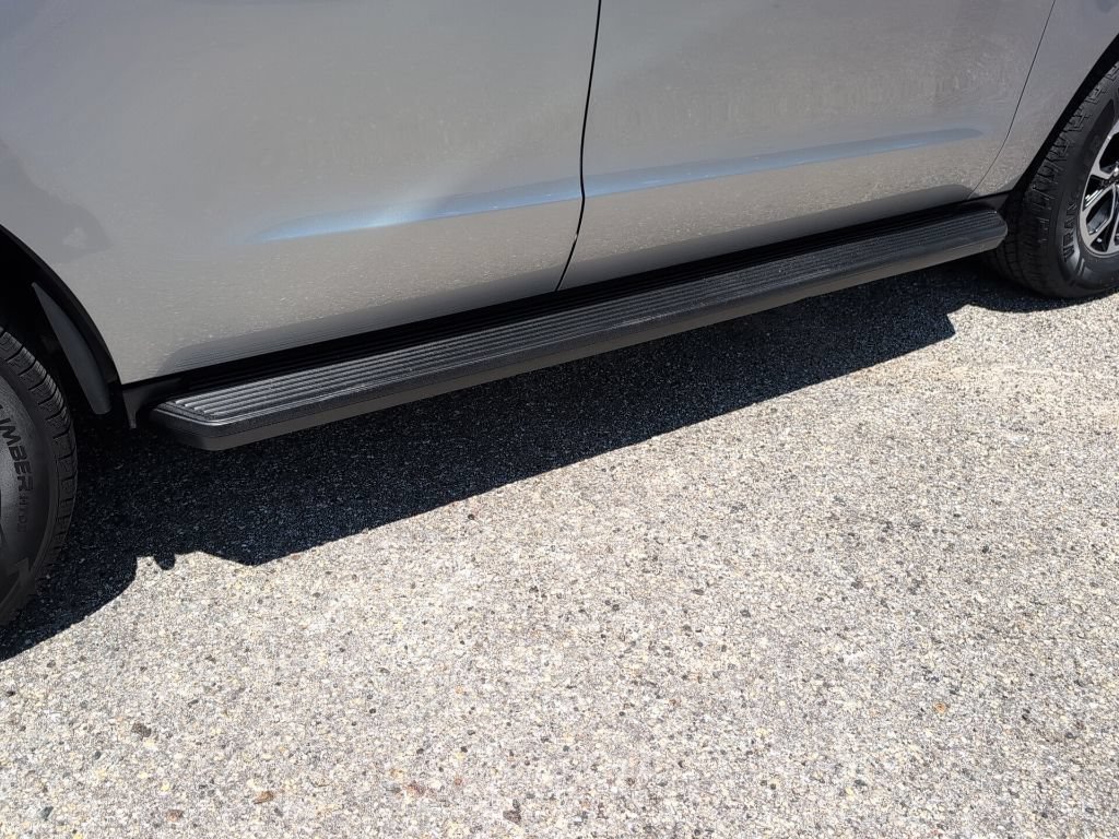 Certified 2024 Ford Expedition XLT RWD image 16