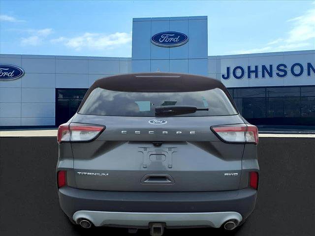 Certified 2022 Ford Escape Titanium w/ Class II Trailer Tow Package image 5